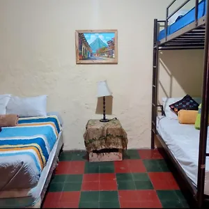Hotel Belly, Antigua